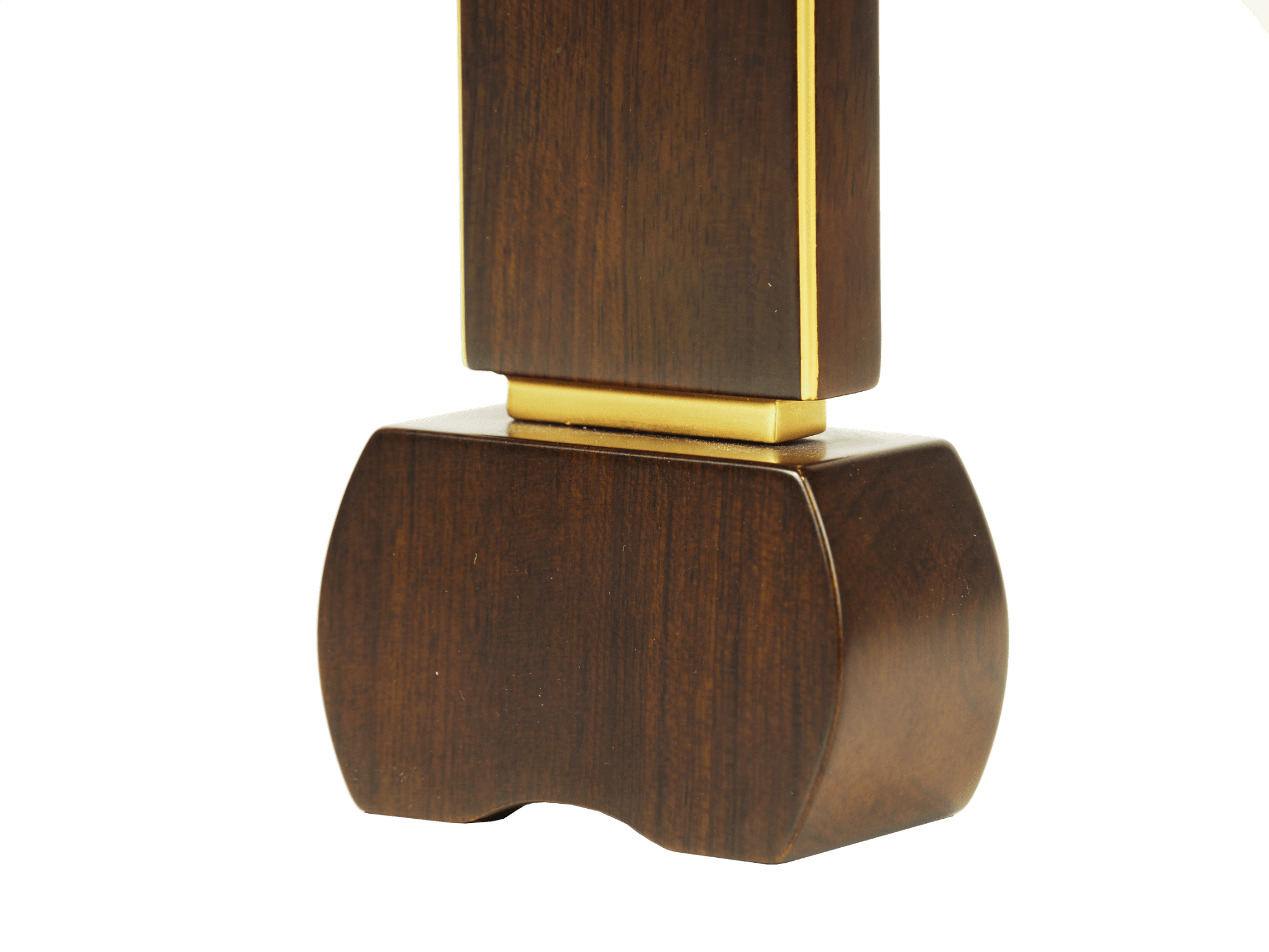 i-i-004
